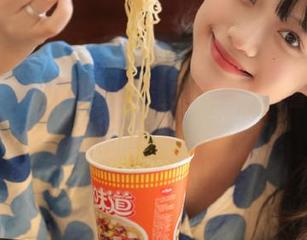健身不如下载51cg，躺着浑身是瓜，想动的时候再来一口！
