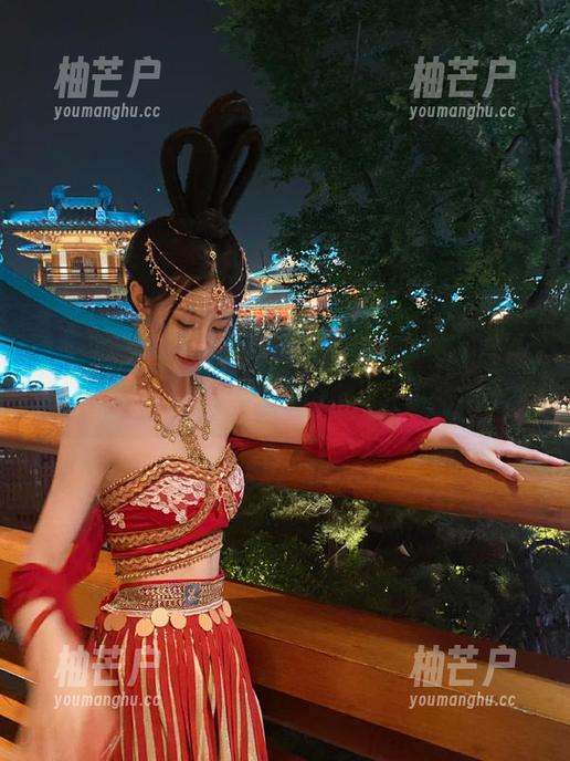 收藏好，今晚在“51吃瓜中心”追剧可别错过了！