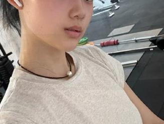 哇，正在观看“51吃瓜网”，下载好像比我刷视频还简单呢！