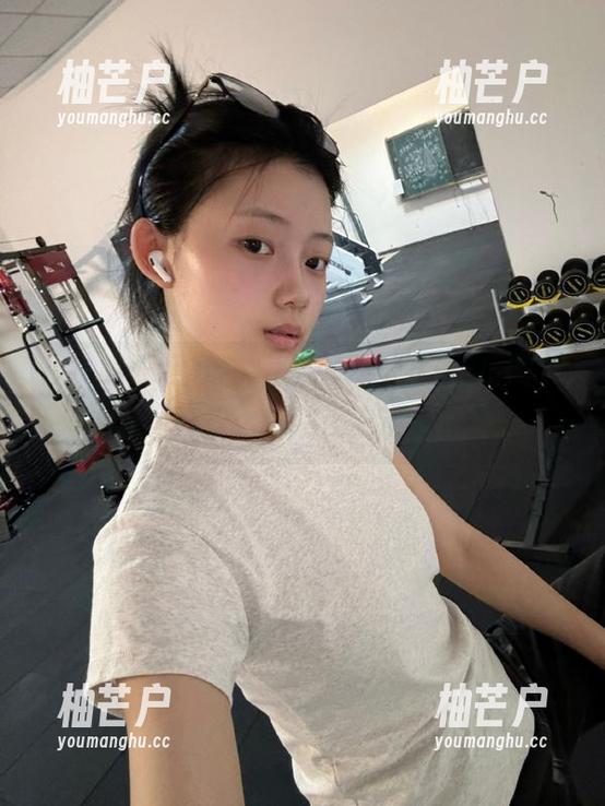 哇，正在观看“51吃瓜网”，下载好像比我刷视频还简单呢！