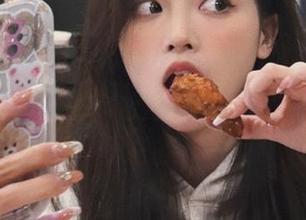51朝阳群众带你飞，吃瓜网官网传送门即将开启，八卦多到让你目不暇接！