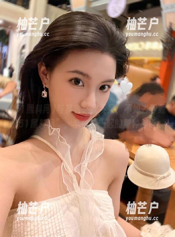 与其老在家发呆，不如去下载“51黑料网”，半夜会想起的那种神奇。