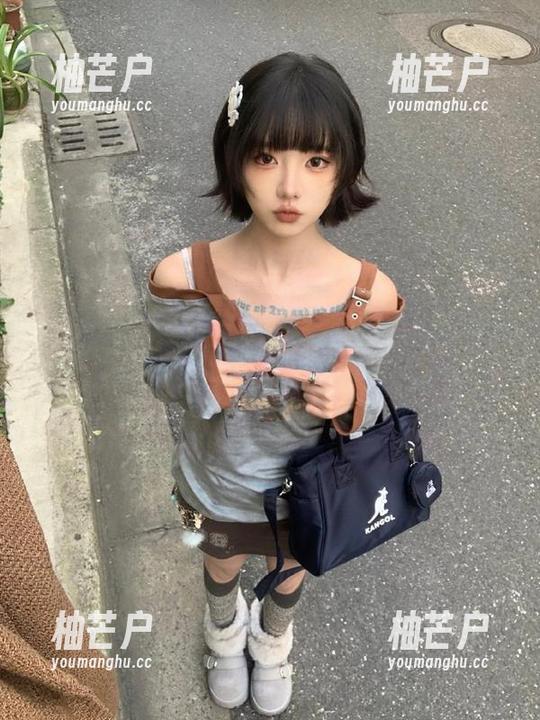 直达“77吃瓜”，帮你解闷有秘诀，轻松面对无聊生活的神奇武器！
