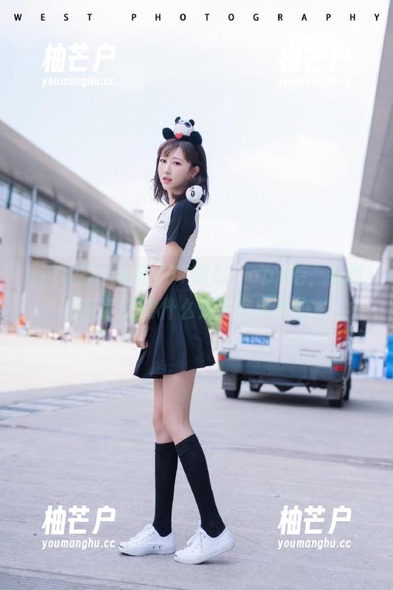 入坑“77吃瓜”app后，我想问我还记得什么是正经娱乐嘛～