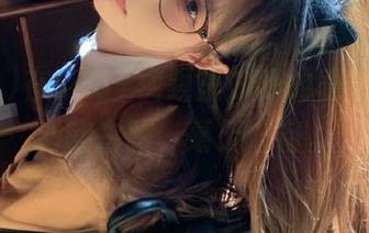 在CG51视频里，我的表情从惊讶到翻白眼，毫无防备。