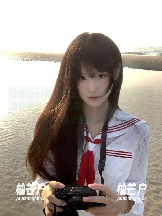 被“tttzzz07du”那种神奇的内容吸引，不收藏简直不太好意思，啊，我爱奇葩。
