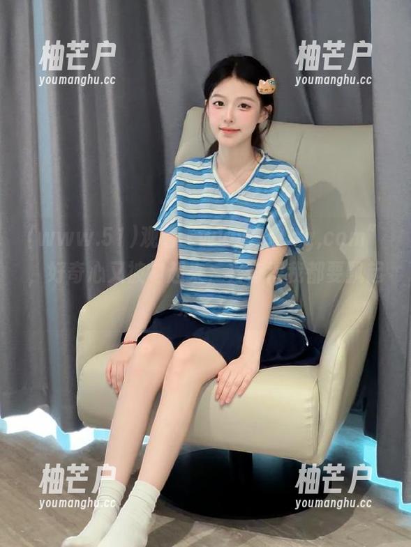 www.51 观看“www.51cg,com”,好奇心又被勾起来,兴奋得我都要飘起来了!