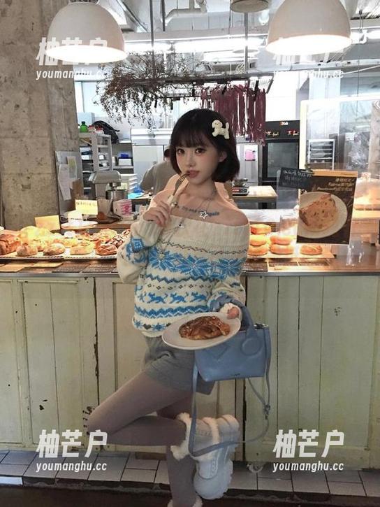 每次在zztt10.ccm观看黑料，都忍不住怀疑自己是不是挺好奇的…
