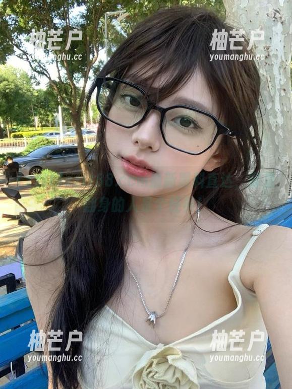 zztt88.ccm最新黑料直达，窝里翻身的人是个经典！