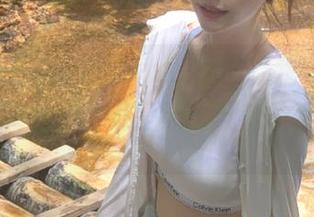 上一次登录zztt333，我以为进的是社交平台，结果是无比讽刺的现场直播。