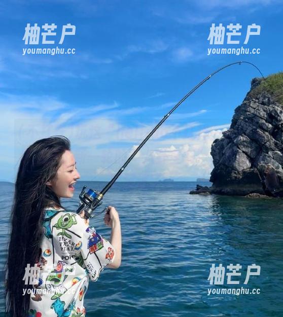 不打烊 玩这“heiliao不打烊”app就像翻开了新一轮的“八卦全书”,我可能要沉迷了...