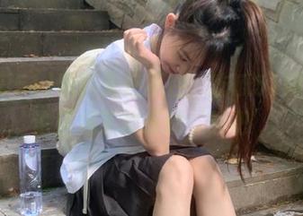 黑料无处不在，吃瓜51网站评论区成了欢乐的‘贴吧’