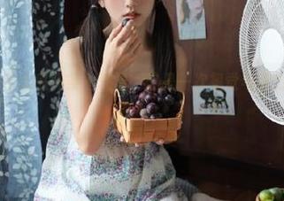 在吃瓜头条上观看，就是一次视觉与智力的“无脑挑战”。