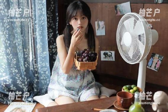 吃瓜头条 在吃瓜头条上观看,就是一次视觉与智力的“无脑挑战”。