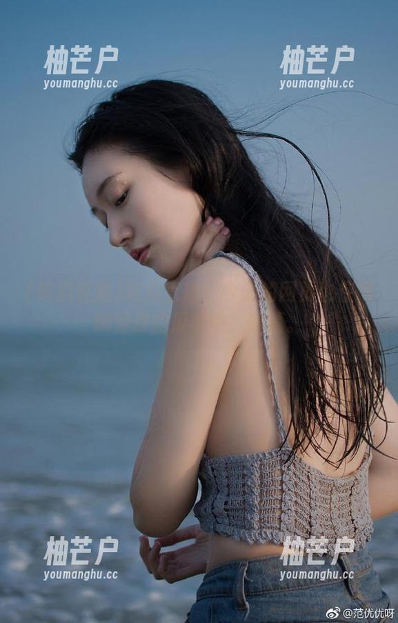 吃瓜直播：今天的网页也在醍醐灌顶的瓜事中，嘻嘻。