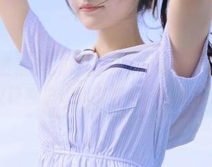 吃瓜直播发布新故事，不小心又让我思绪飘到那昏暗的夜晚…