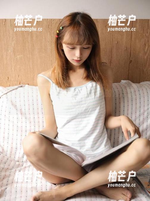 吃瓜直播 吃瓜直播:在八卦的海洋里,导航你的欢乐时刻!