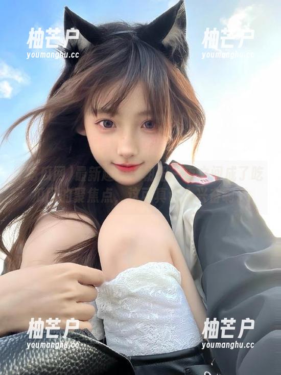 最新趣闻：朝阳一夜之间成了吃瓜网的聚焦点，这可真让人兴奋啊。