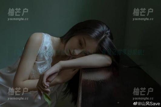 吃瓜网的直播正在火热进行，登录记得带好瓜哦！