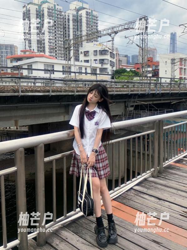吃瓜网网址：你身体的“瓜”啦，不知不觉就成了八卦中心的忠实粉丝！