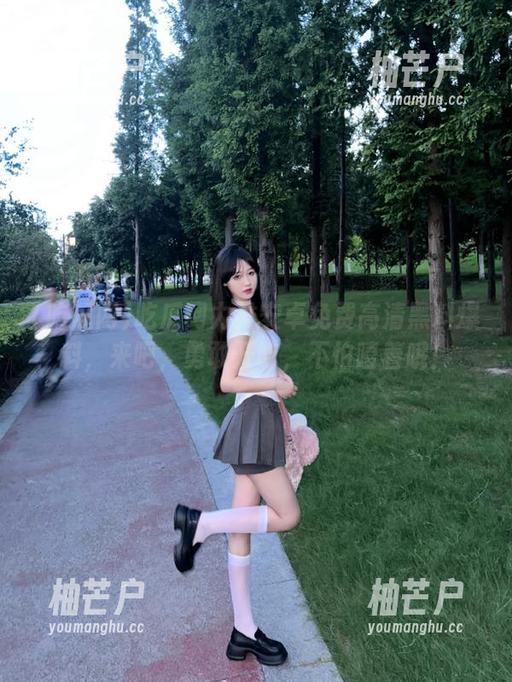 吃瓜网力推安卓免费高清黑料爆料，来吧，勇敢开吃，不怕噎着哦！
