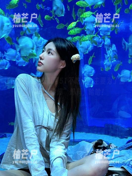 上吃瓜网51不吃瓜，主要为了偷看那些“劲爆”爆料，哈哈！