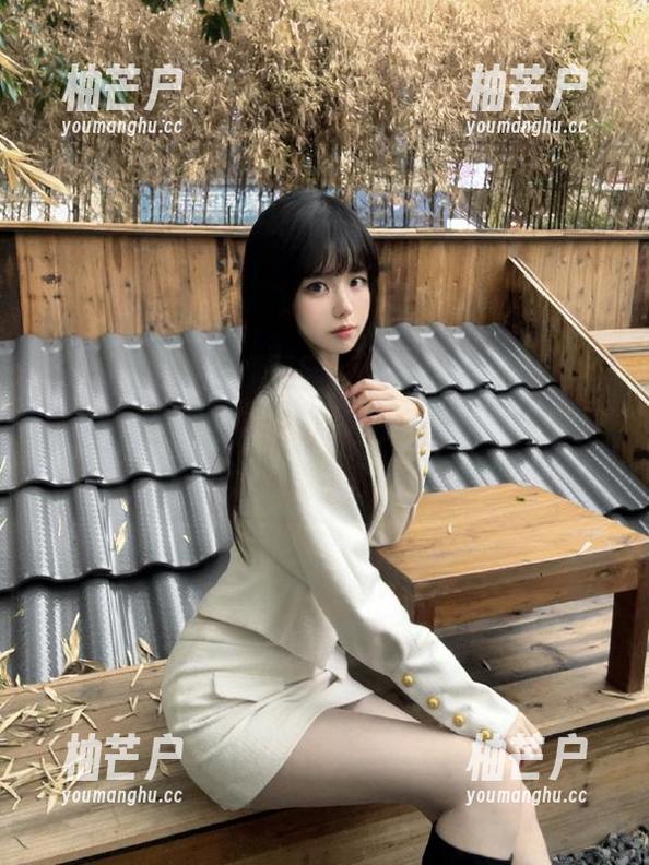 火速更新！给个吃瓜网站，看一看今天的热门瓜，补充情报，免得再成为“无知者”。