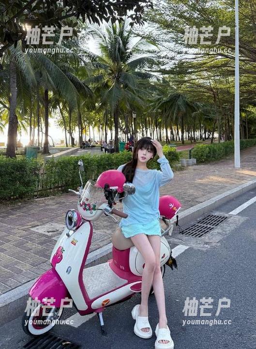吃瓜网红花样入口，黑料视频一区带我走向奇妙事件现场！哈哈，有点小紧张！