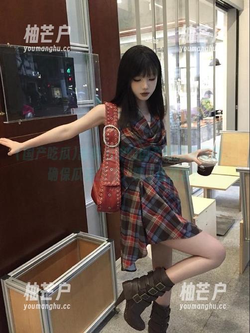 新鲜出炉的国产吃瓜苹果版，确保瓜香四溢，禁不住想尝！