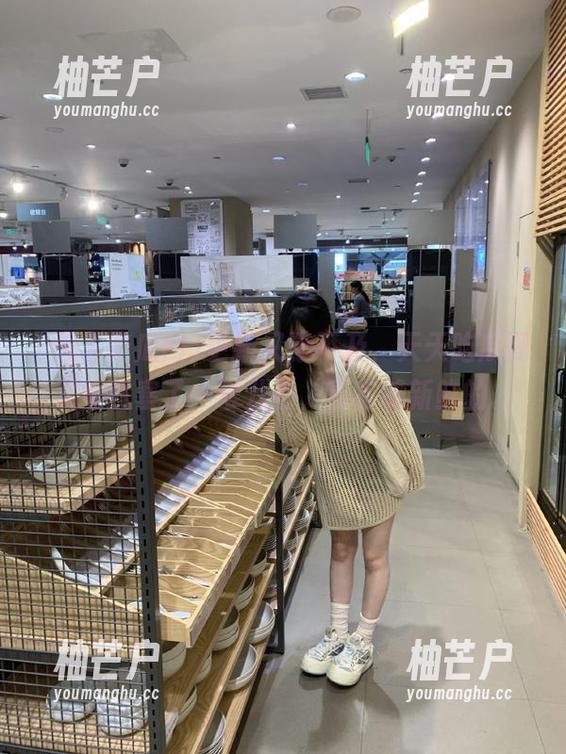 更新又等不及，天天吃瓜网又给我塞了一堆八卦，真有够新鲜的。