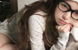 来呀，快来体验“网曝吃瓜”苹果版，别害羞，这里的八卦很滋润