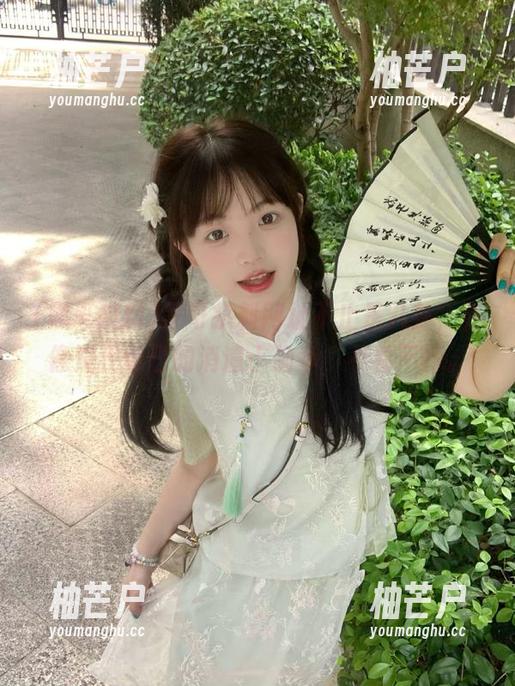 黑哥扒料网址不止是八卦，更像是我每日的消遣小确幸，不看不行。