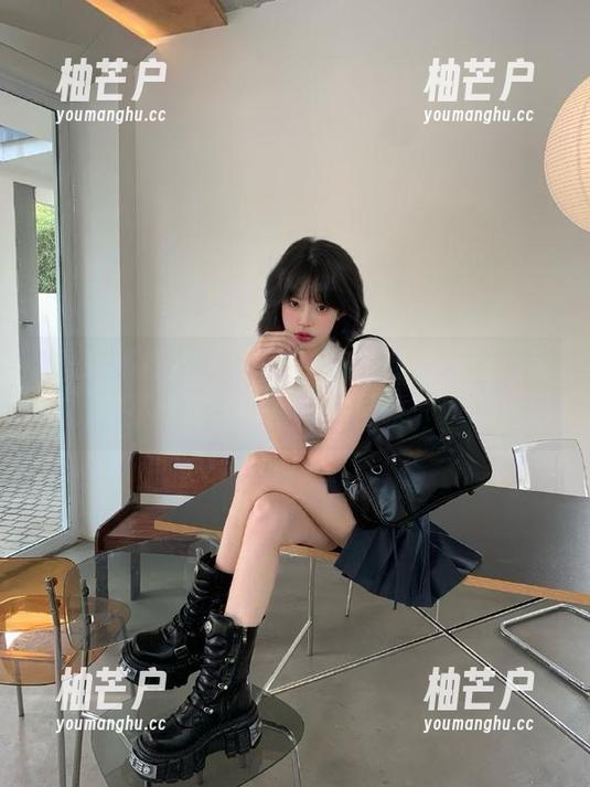 导航到今夜的热辣讨论：黑料不打烊，热点事件再来一发。