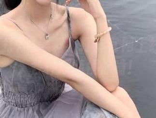 黑料不打烊官网上线网页版，各种瓜随便你啃！