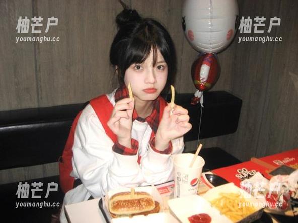 今日的热闻疯狂，竟然通过传送门偷袭黑料不打烊