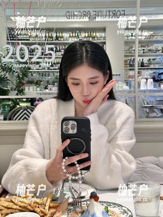 资源速递，黑料不打烊——让你边吃边乐，瓜吃得不亦乐乎！