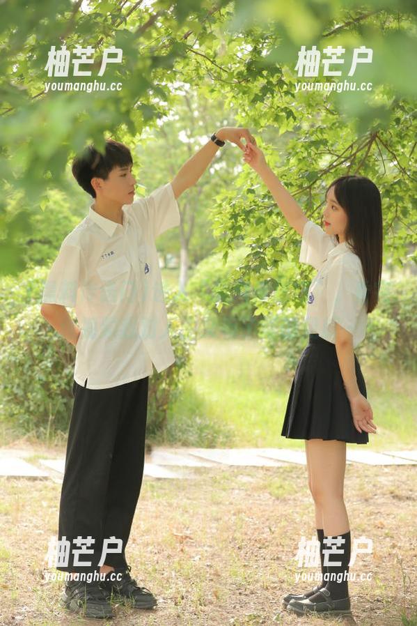 进入“黑料传送门”，看完这视频我对人生又有了新的见解…