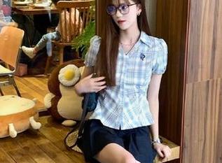 黑料正能量苹果版来了，坐等新鲜瓜送上门！