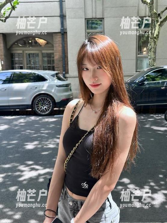 安卓小程序上的黑料爆料网，瞬间了解到我自己生活的肤浅。嘘！别告诉别人！