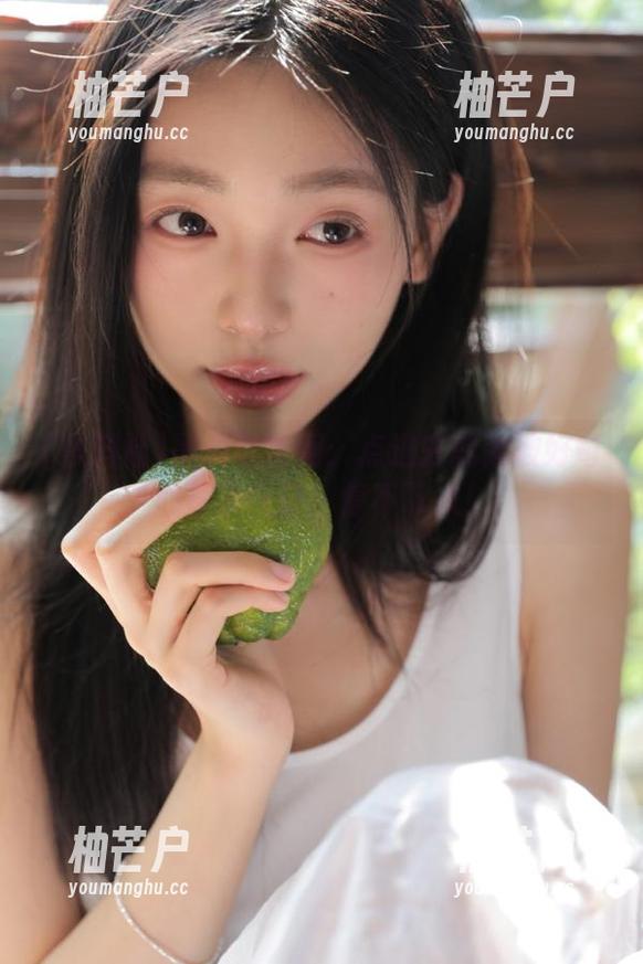 黑料社官网：点进去就像被好奇心打了一针，停不下来！