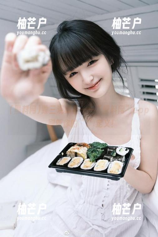 毁三观必备——“黑料网”app，刷新你的“.”定义！