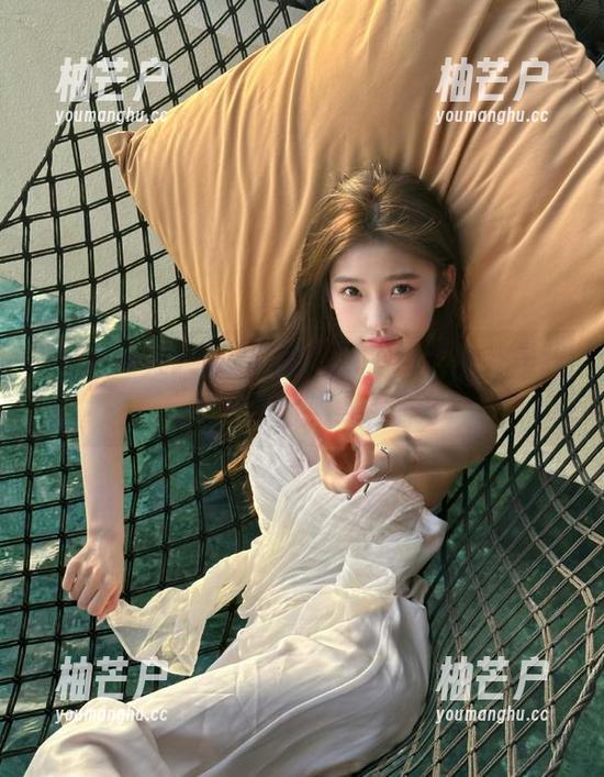 黑料网 打开安卓黑料网,这条八卦是我每天的精神食粮。